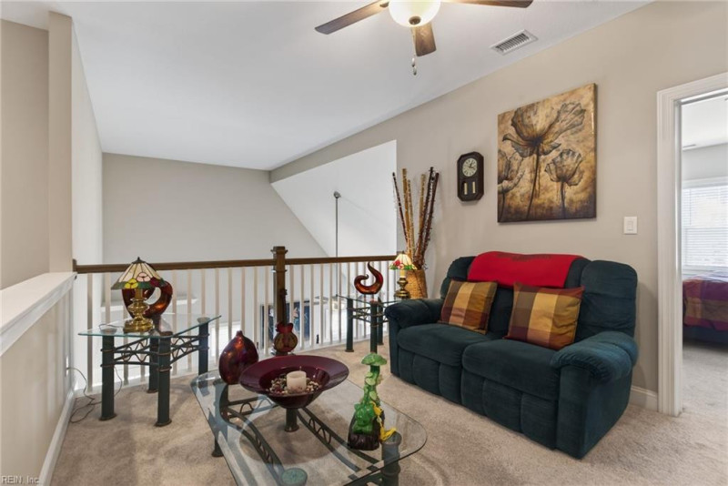 Photo 18 of 39 residential for sale in Chesapeake virginia