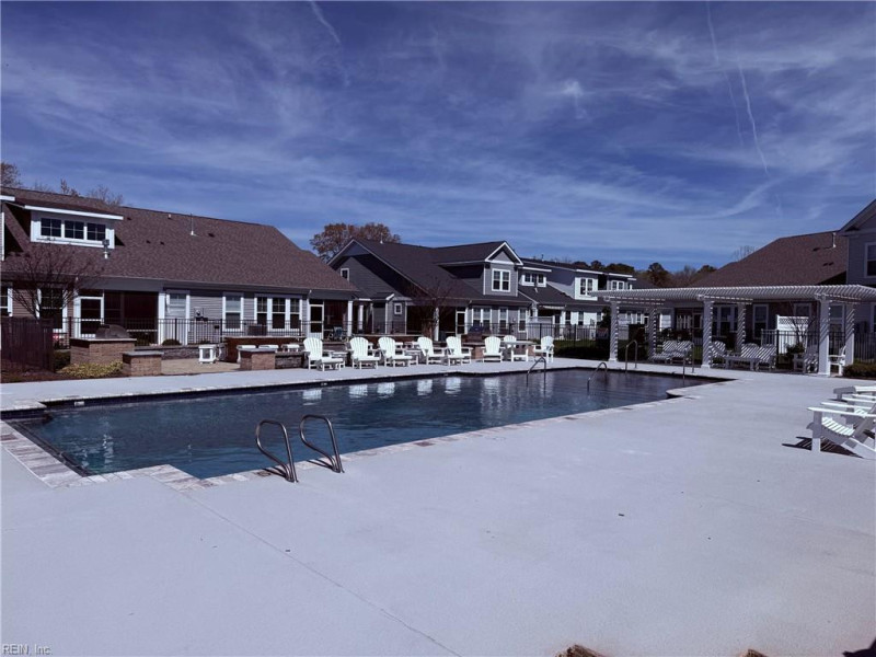 Photo 34 of 39 residential for sale in Chesapeake virginia