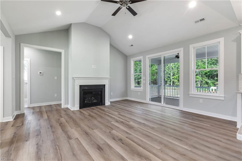 Photo 16 of 38 residential for sale in Mathews County virginia