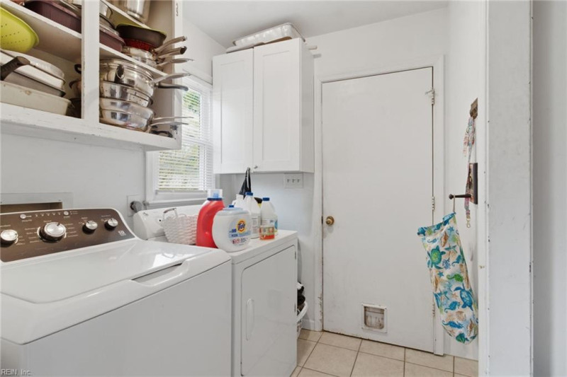 Photo 21 of 27 residential for sale in Chesapeake virginia