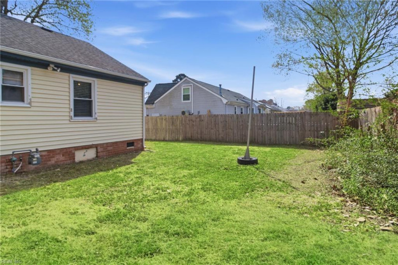 Photo 24 of 27 residential for sale in Chesapeake virginia