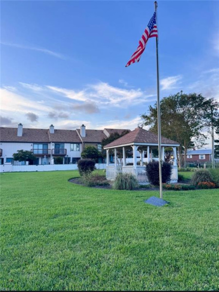 Photo 16 of 50 residential for sale in Portsmouth virginia