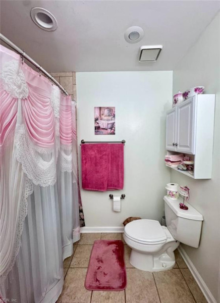 Photo 18 of 50 residential for sale in Portsmouth virginia
