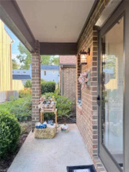Photo 41 of 50 residential for sale in Portsmouth virginia