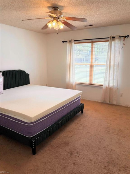 Photo 12 of 17 residential for sale in Newport News virginia