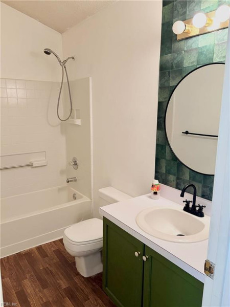 Photo 13 of 17 residential for sale in Newport News virginia