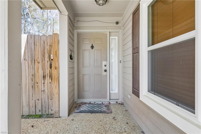 Photo 8 of 17 residential for sale in Newport News virginia