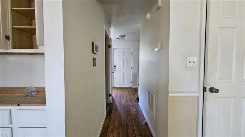 Photo 13 of 30 residential for sale in Hampton virginia