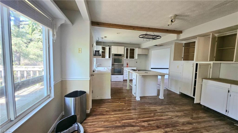 Photo 3 of 30 residential for sale in Hampton virginia