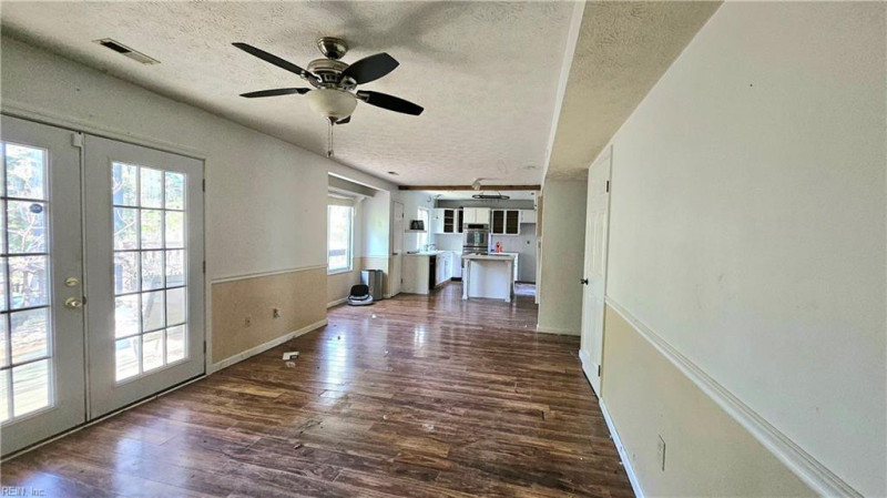 Photo 5 of 30 residential for sale in Hampton virginia
