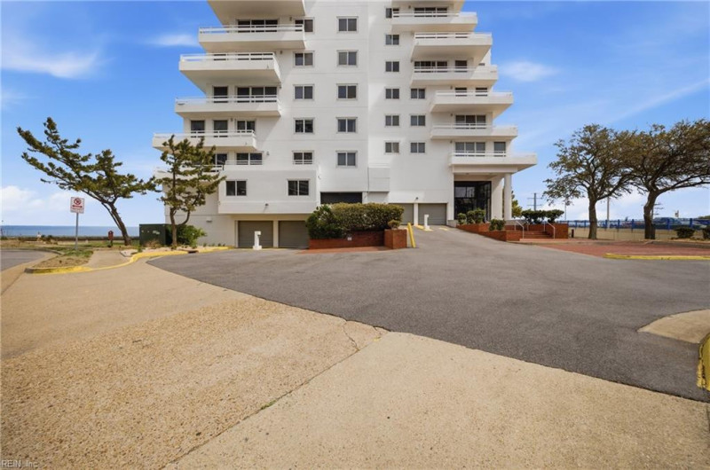 Photo 15 of 36 residential for sale in Virginia Beach virginia
