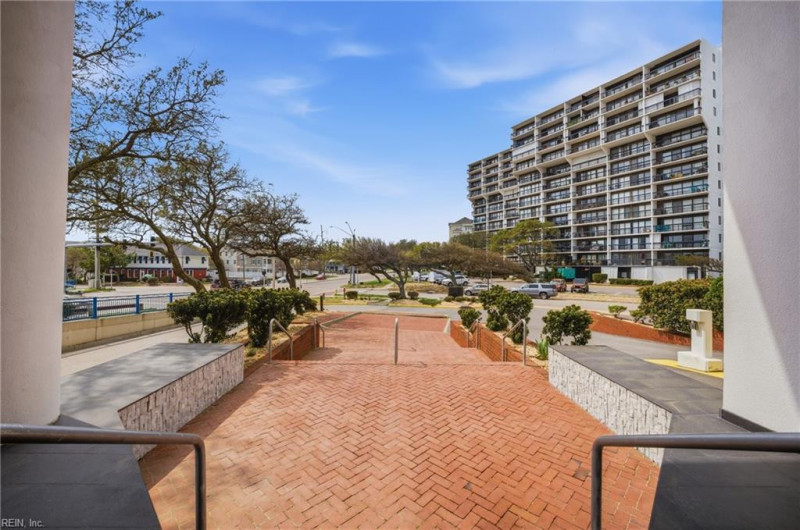 Photo 7 of 36 residential for sale in Virginia Beach virginia