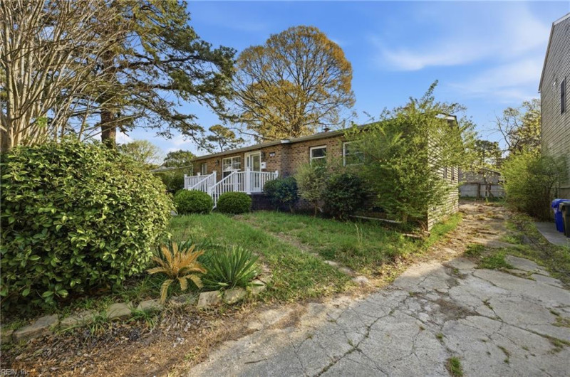 Photo 3 of 24 residential for sale in Norfolk virginia Photo 3 of 24 residential for sale in Norfolk virginia