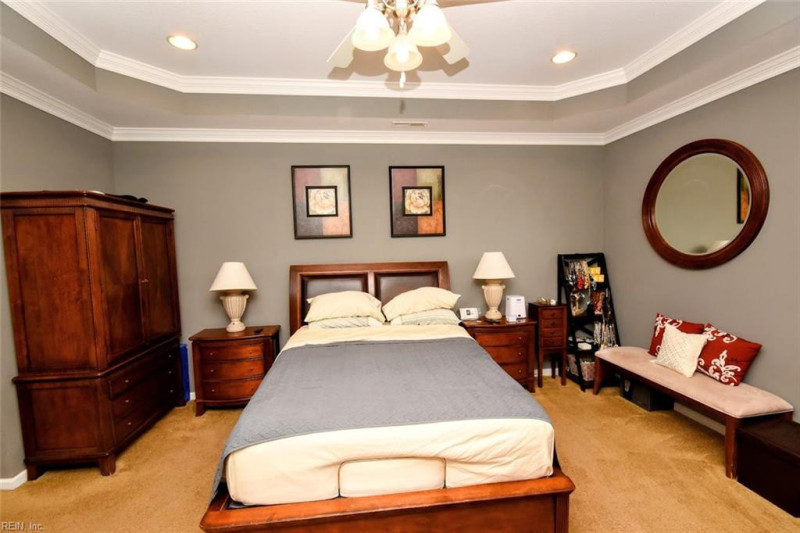 Photo 19 of 33 residential for sale in Chesapeake virginia