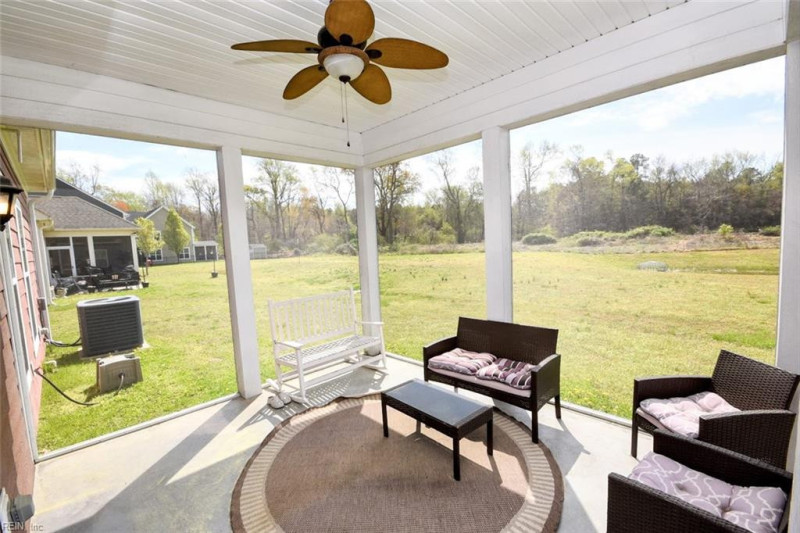 Photo 25 of 33 residential for sale in Chesapeake virginia