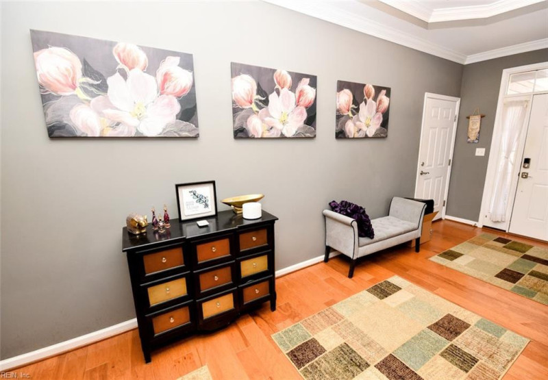 Photo 3 of 33 residential for sale in Chesapeake virginia