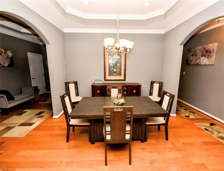 Photo 5 of 33 residential for sale in Chesapeake virginia
