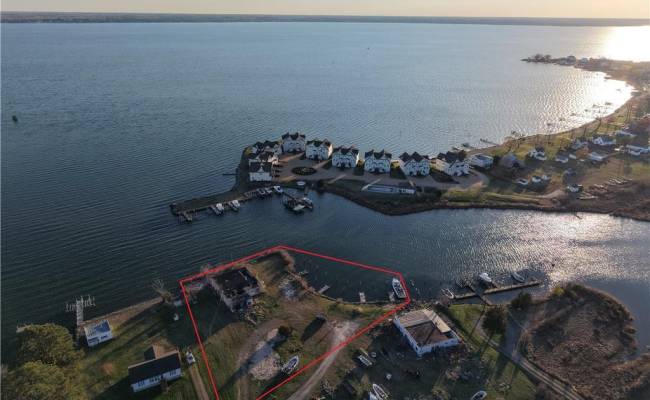 123 Waterview Road, Lancaster County, VA 22503