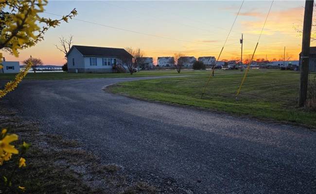 123 Waterview Road, Lancaster County, VA 22503