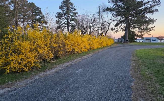 123 Waterview Road, Lancaster County, VA 22503