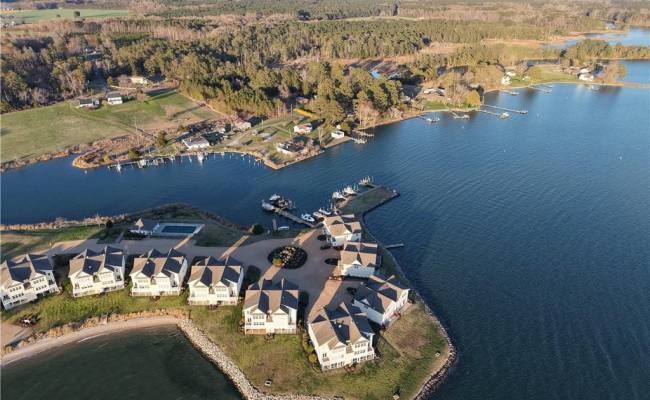 123 Waterview Road, Lancaster County, VA 22503