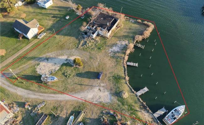 123 Waterview Road, Lancaster County, VA 22503