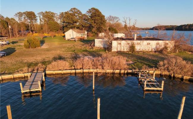 123 Waterview Road, Lancaster County, VA 22503