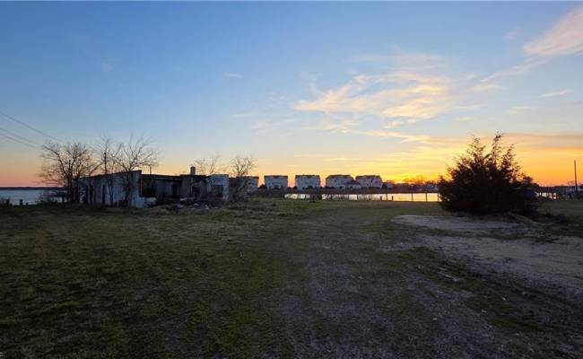 123 Waterview Road, Lancaster County, VA 22503