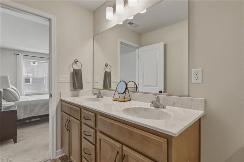 Photo 18 of 27 residential for sale in Suffolk virginia