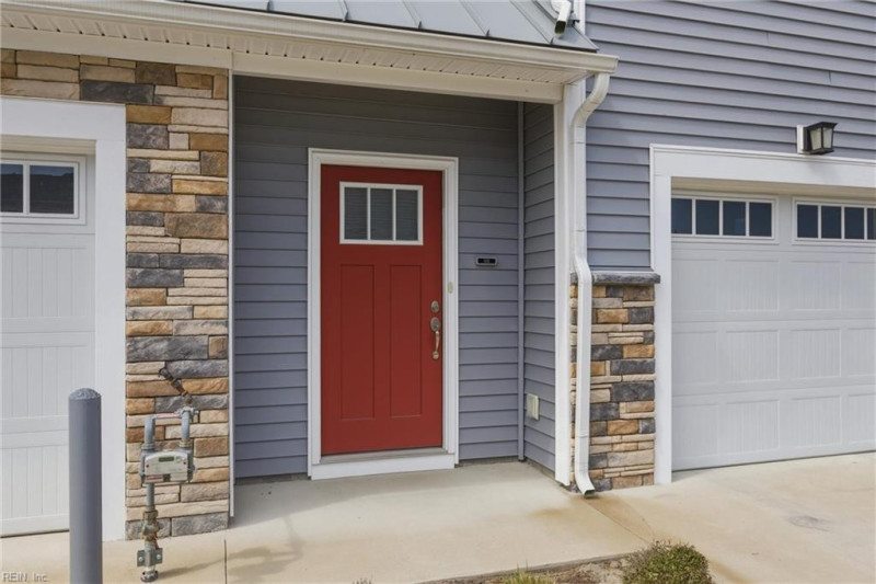 Photo 2 of 27 residential for sale in Suffolk virginia