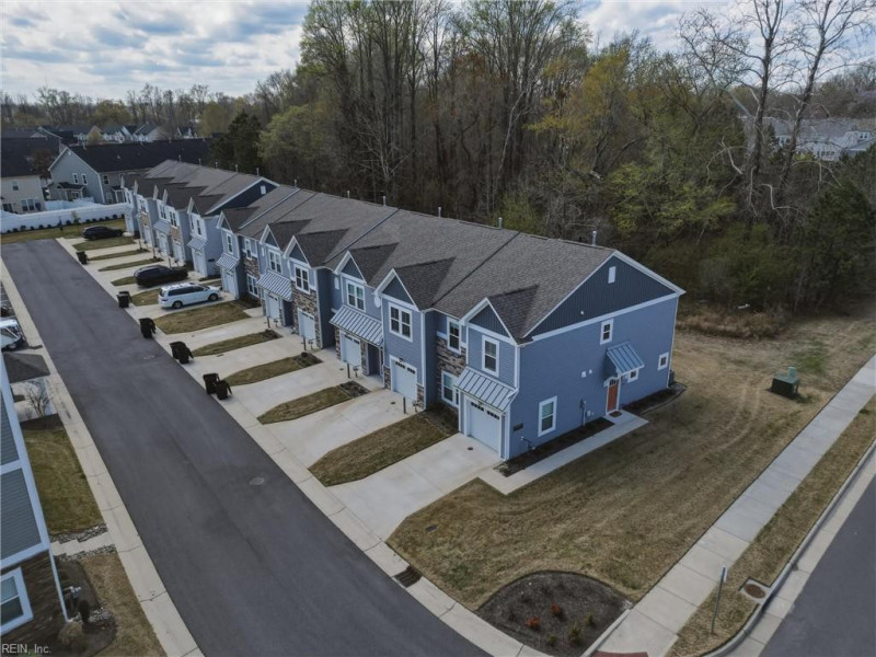 Photo 21 of 27 residential for sale in Suffolk virginia
