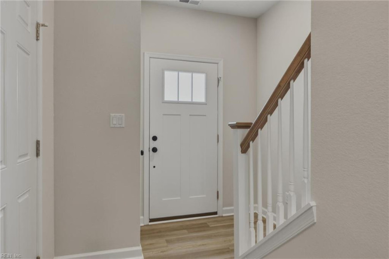 Photo 4 of 27 residential for sale in Suffolk virginia