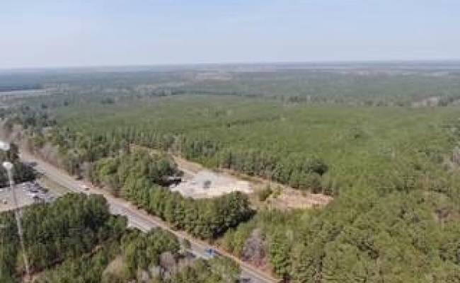 4401 General Mahone Highway, Sussex County, VA 23890