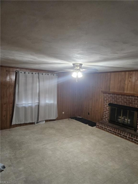 Photo 5 of 8 residential for sale in Chesapeake virginia