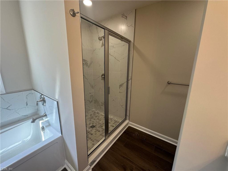 Photo 16 of 33 residential for sale in Hampton virginia