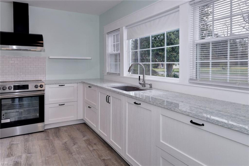 Photo 11 of 41 residential for sale in Middlesex County virginia