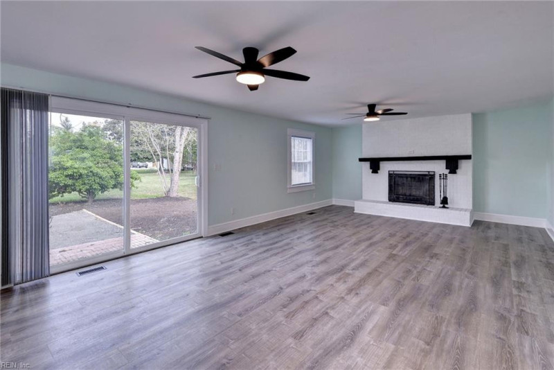 Photo 19 of 41 residential for sale in Middlesex County virginia