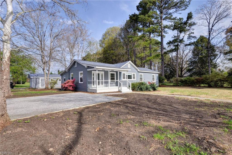 Photo 2 of 41 residential for sale in Middlesex County virginia
