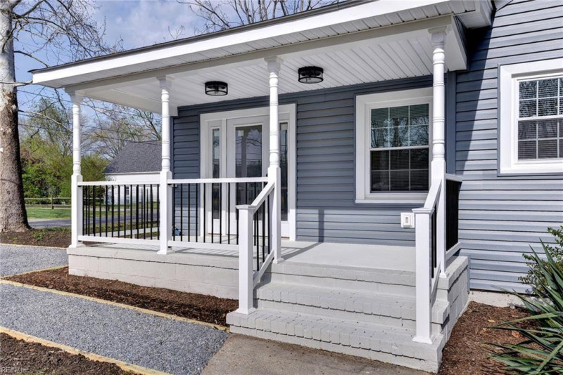 Photo 5 of 41 residential for sale in Middlesex County virginia