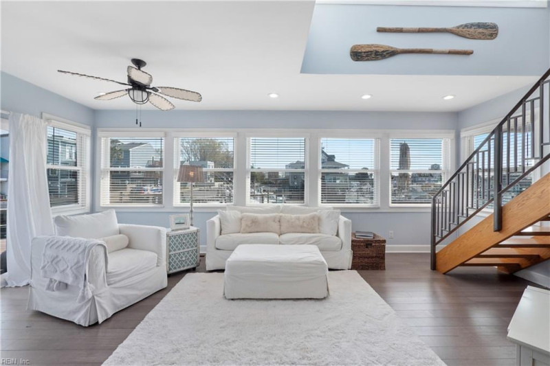 Photo 12 of 45 residential for sale in Virginia Beach virginia