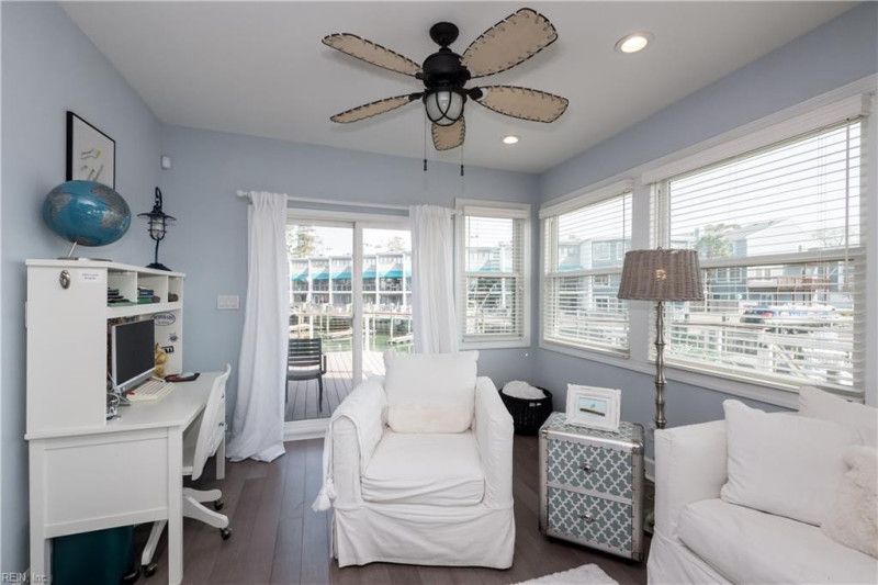 Photo 13 of 45 residential for sale in Virginia Beach virginia