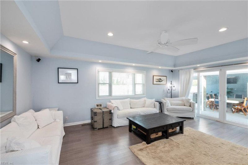 Photo 14 of 45 residential for sale in Virginia Beach virginia