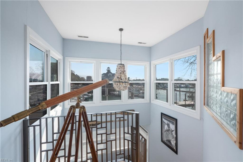 Photo 18 of 45 residential for sale in Virginia Beach virginia