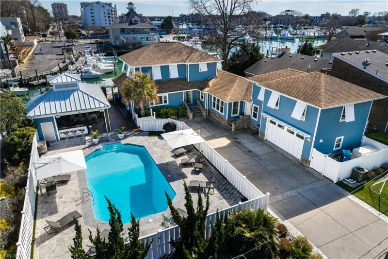 Photo 3 of 45 residential for sale in Virginia Beach virginia
