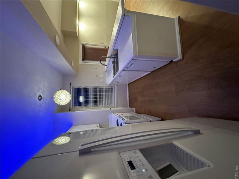Photo 11 of 35 residential for sale in Virginia Beach virginia