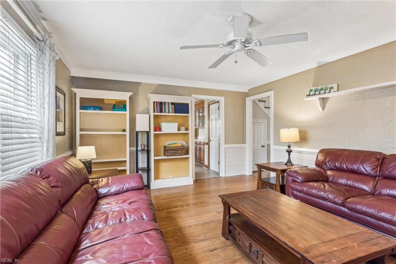 Photo 14 of 47 residential for sale in Chesapeake virginia