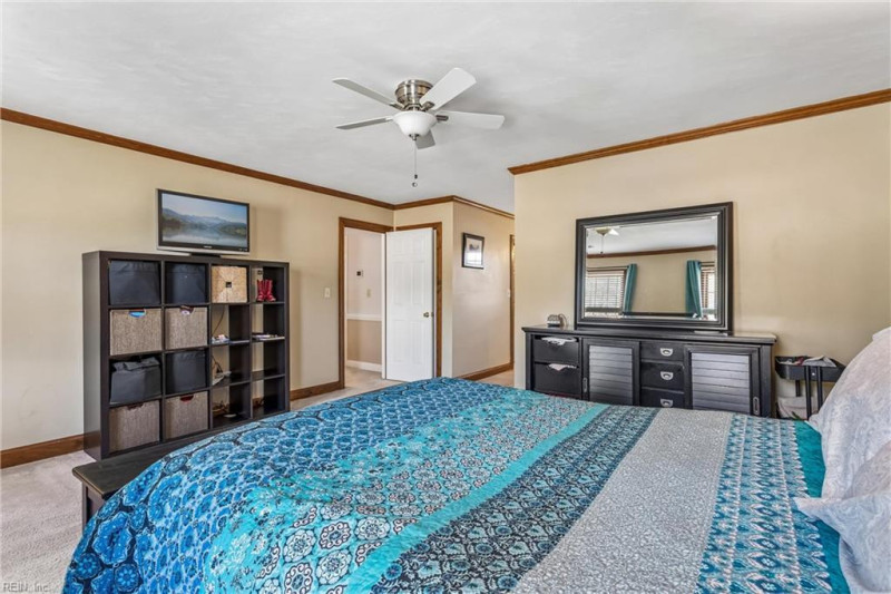 Photo 29 of 47 residential for sale in Chesapeake virginia