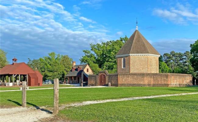 117 Northpoint Drive, James City County, VA 23185