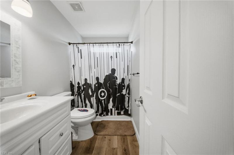 Photo 19 of 47 residential for sale in Chesapeake virginia