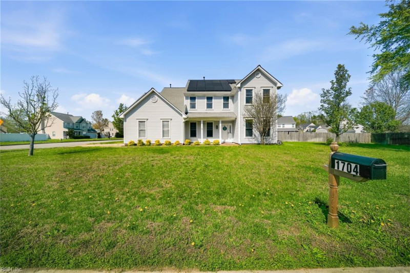 Photo 2 of 47 residential for sale in Chesapeake virginia